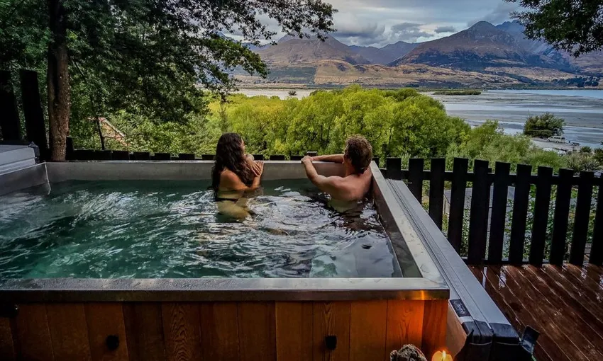 Glenorchy Sauna & Outdoor Spa Pool - 1 Hour | Experience Oz + NZ