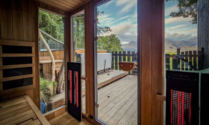 Glenorchy Sauna & Outdoor Spa Pool - 1 Hour | Experience Oz + NZ