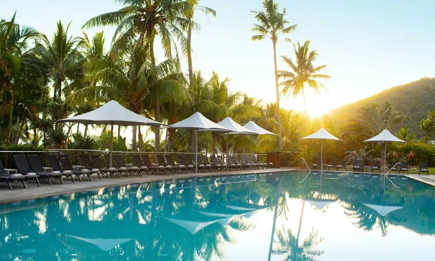 3 Nights Hamilton Island Stay and 18 Holes Golf - For 2