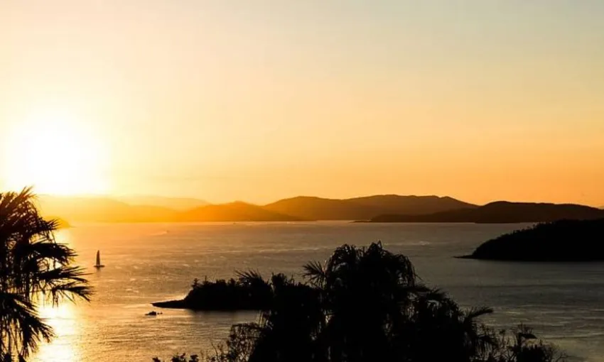 3 Nights Hamilton Island Stay and 18 Holes Golf - For 2