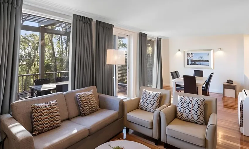 1 Night Cypress Lakes Resort Stay, 18 Holes Golf - For 2