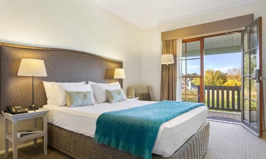 Southern Highlands 1 Night Stay & Play Golf