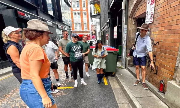 Brisbane City Highlights Walking Tour with Local Snack