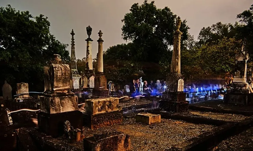 South Brisbane Cemetery Ghost Tour, 2 hours