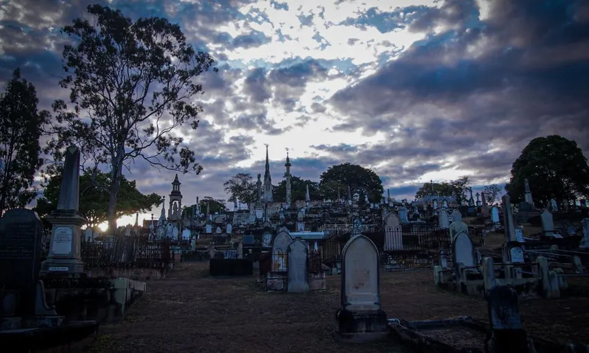 South Brisbane Cemetery Ghost Tour, 2 hours