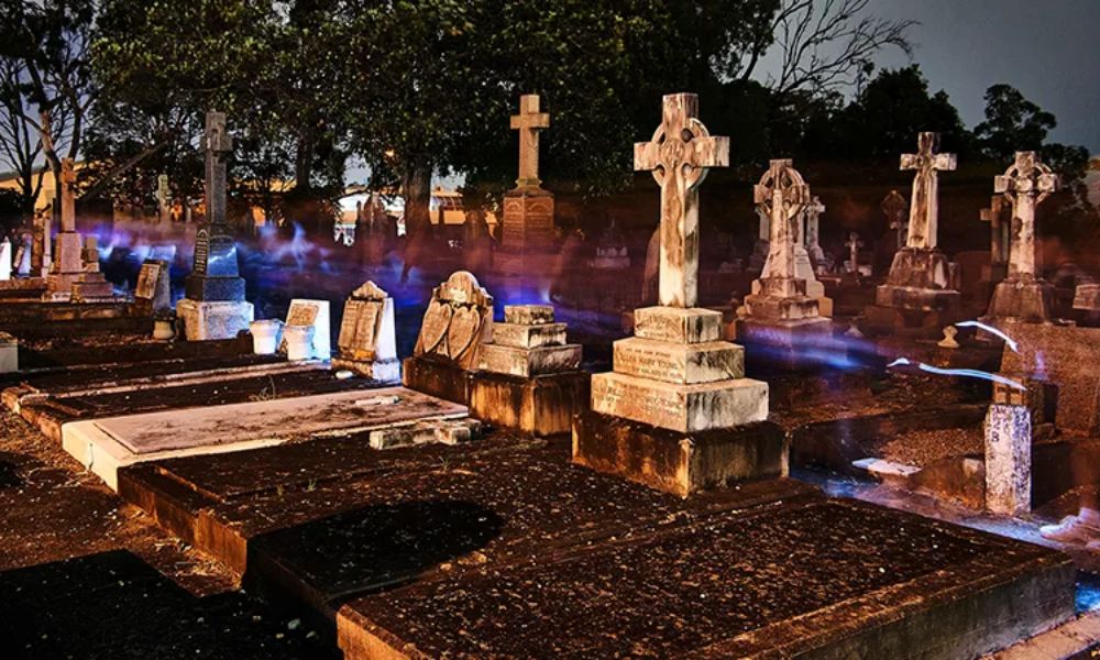 South Brisbane Cemetery Ghost Tour, 2 hours