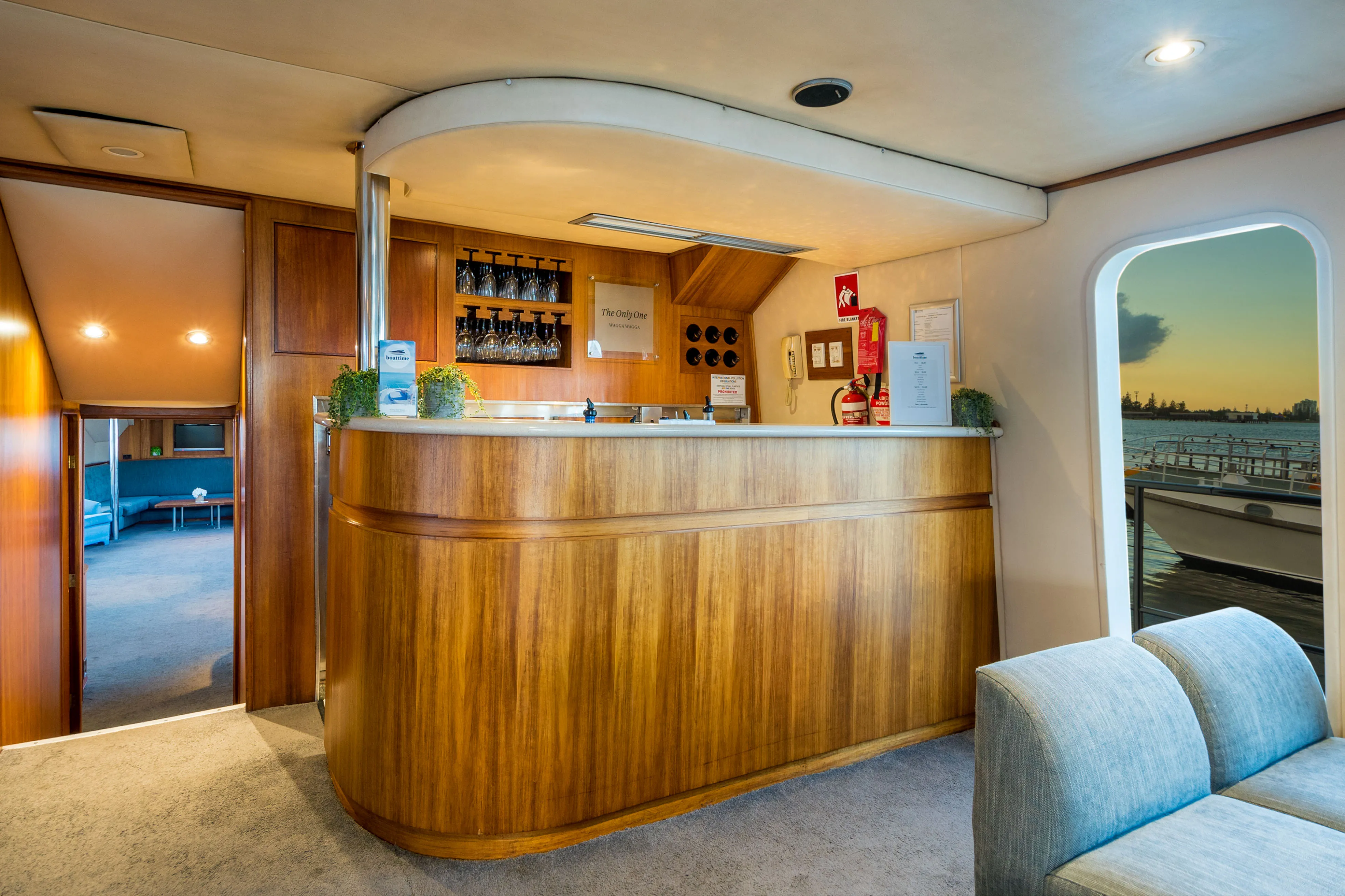 Gold Coast Whale Watching Cruise - 2.5 Hours | Experience OZ-10