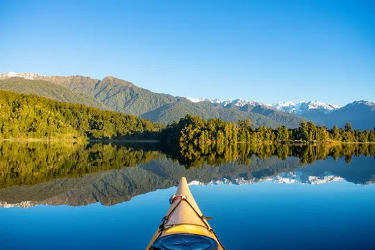 Private Kayak Tour on Lake Mapourika