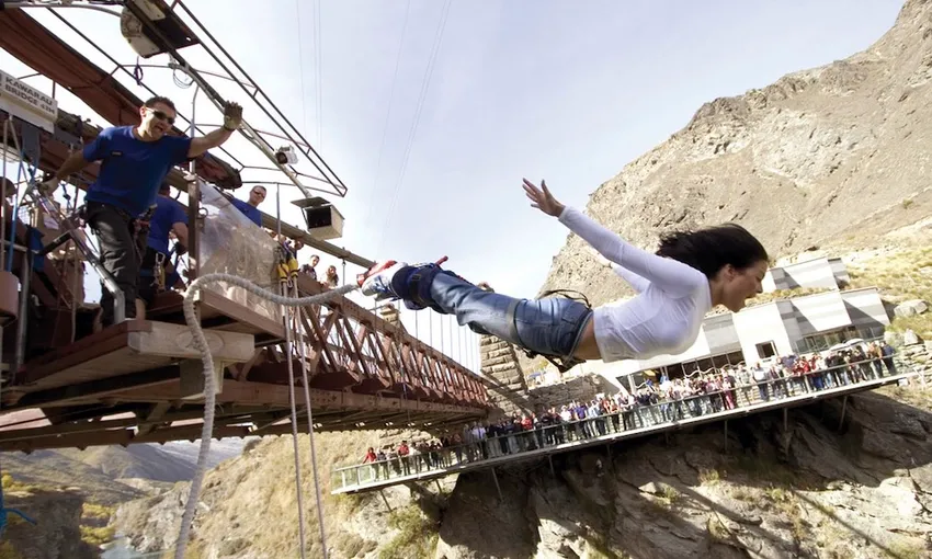 43 Metre Original Bungy, Kawarau Bridge - Queenstown