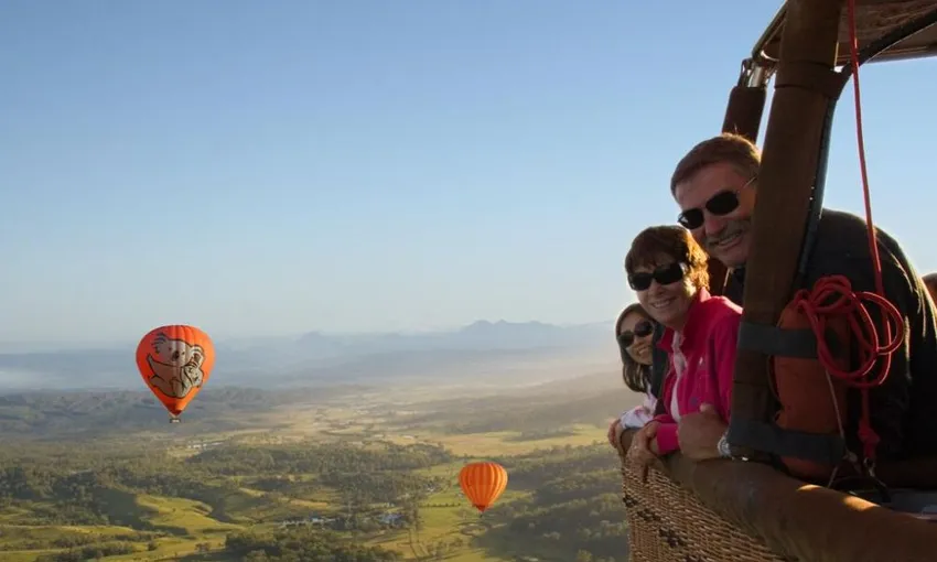 Gold Coast Hot Air Ballooning with Sparkling Wine & Transfer