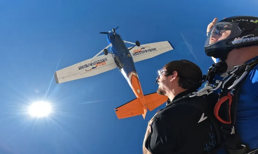 Lake Alexandrina Skydive, from 7500ft - Adelaide