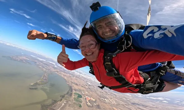 Lake Alexandrina Skydive, from 7500ft - Adelaide