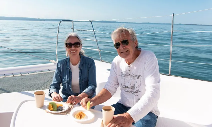 Gold Coast Whale Watching Cruise with Lunch | Experience Oz