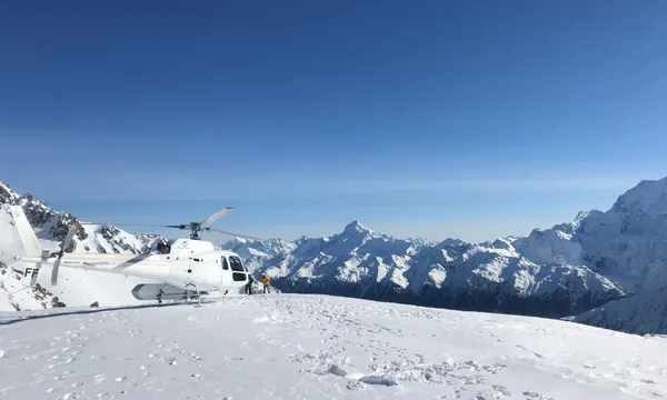 Mt Aspiring Helicopter Flight with 2 Landings - 75 Minutes