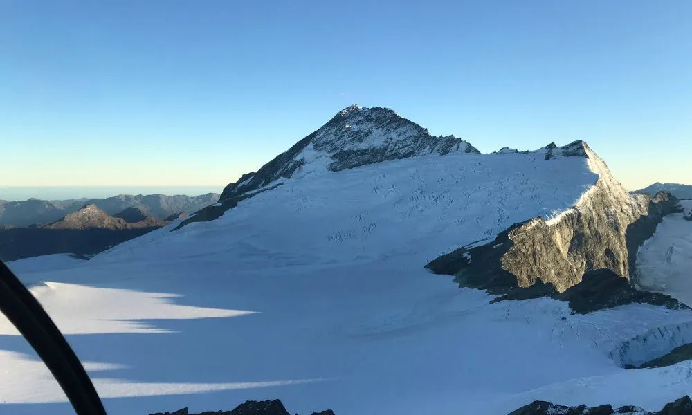 Mt Aspiring Helicopter Flight - 75 Minutes | Experience Oz + NZ-6