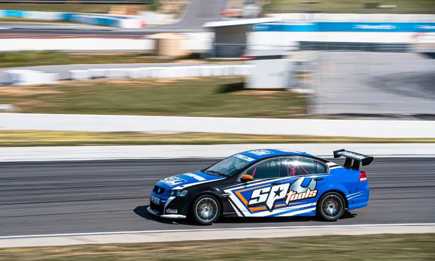 V8 Race Car 11 Lap Combo Ride in Perth - 2 Hours | Experience Oz