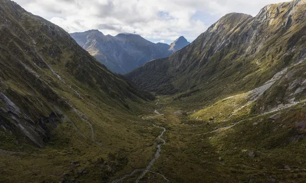 Southern Alp Helicopter Flight & Alpine Landing - 30 Minutes