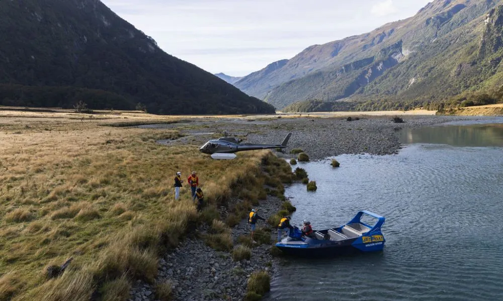 Mount Aspiring Helicopter and Jet Boat Combo | Experience Oz + NZ-2
