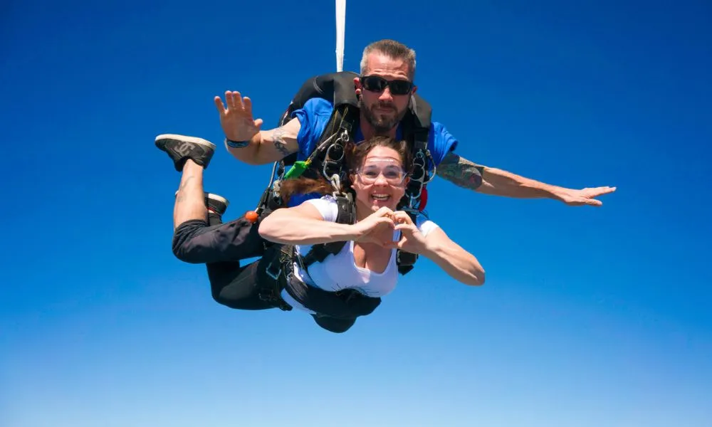 Noosa 13,000ft Tandem Skydive - Weekend | Experience Oz -1