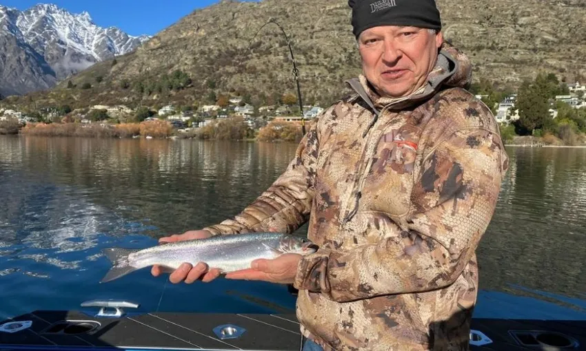Queenstown’s Lake Wakatipu Fishing – 3 Hours | Experience Oz + NZ