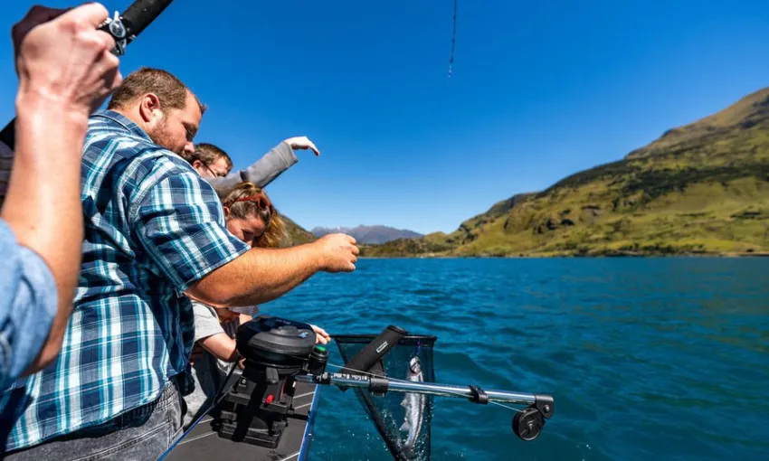 Fishing Queenstown’s Lake Wakatipu – 6 Hours | Experience Oz + NZ