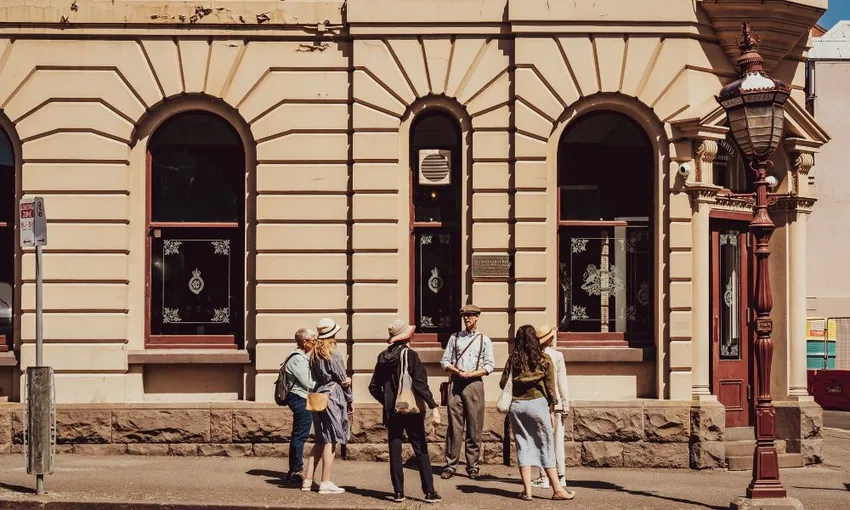 Ballarat Food & Distillery Tour - 2.5 Hours | Experience Oz