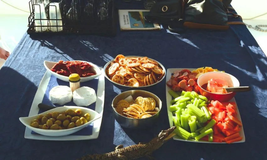 Darwin Sunset Sailing with BBQ Dinner & Drinks | Experience Oz