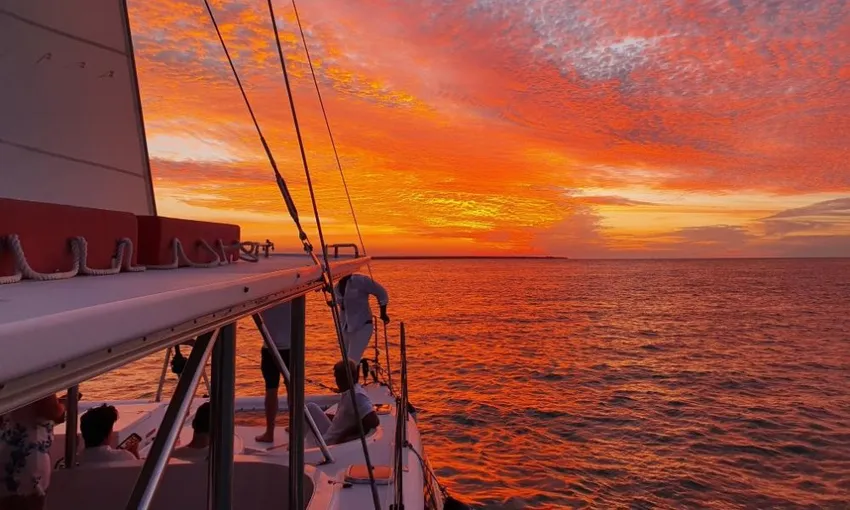 Darwin Sunset Sailing with Drinks and Snacks | Experience Oz