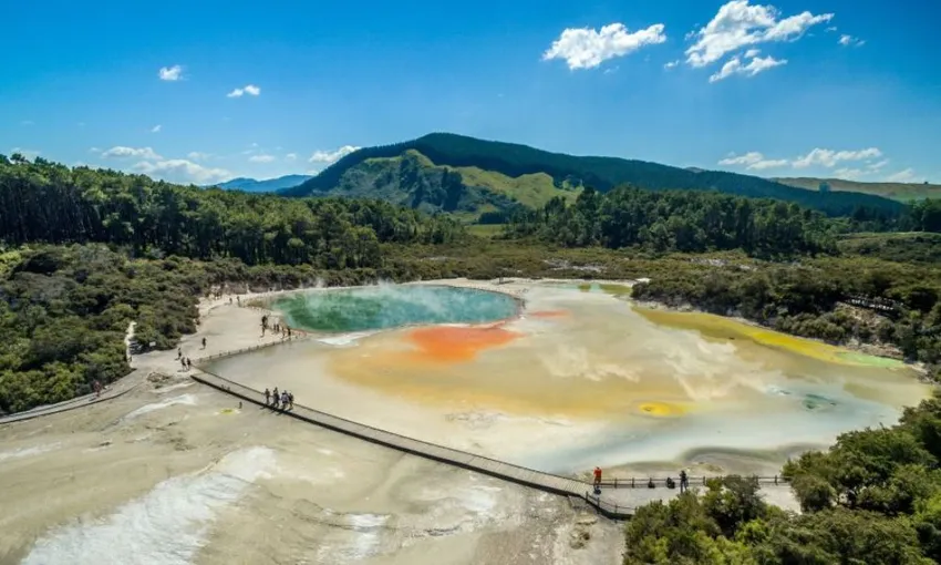 Hobbiton & Wai-O-Tapu Tour from Auckland | Experience Oz + NZ