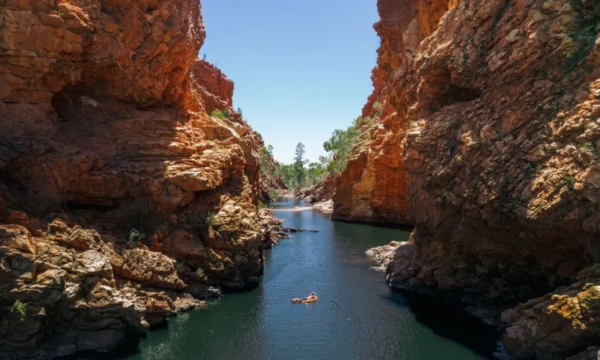 West MacDonnell Ranges Tour from Alice Springs | Experience Oz
