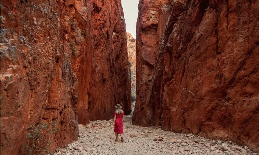 West MacDonnell Ranges Tour from Alice Springs | Experience Oz