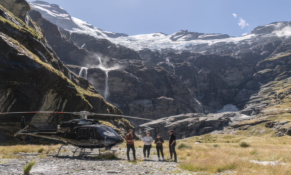 Earnslaw Burn Helicopter Flight with Picnic, 1.5 Hours