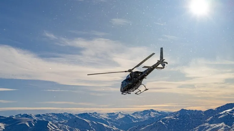 Helicopter Flight and Snow Landing, 30 Minutes - Queenstown