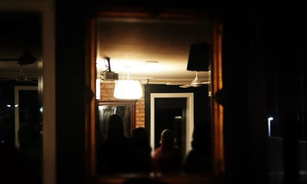 Victoria Hotel Paranormal Investigation & Dinner | Experience Oz-4