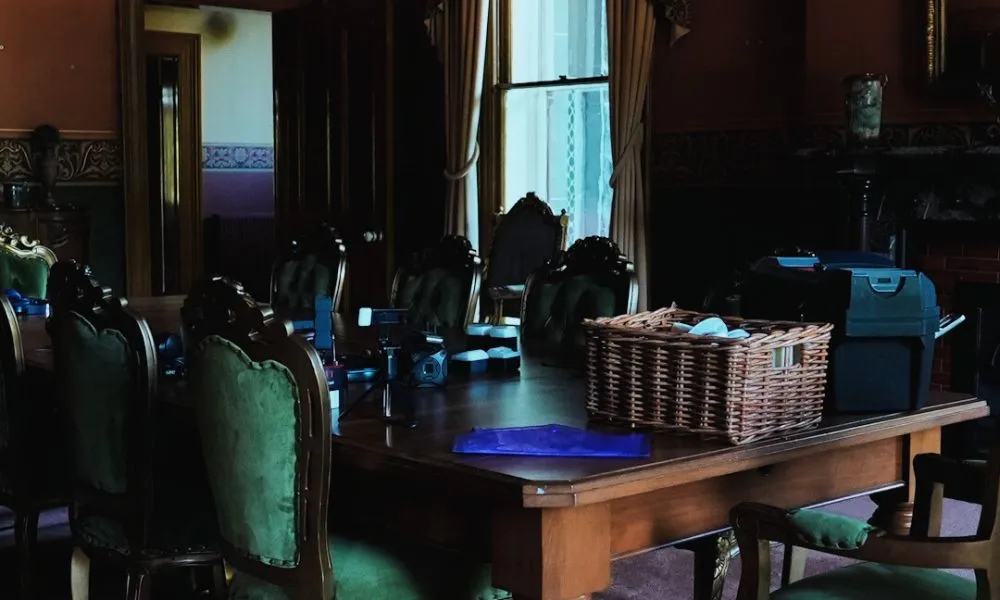 Bishops Palace Paranormal Exploration - 2.5 Hours | Experience Oz-5