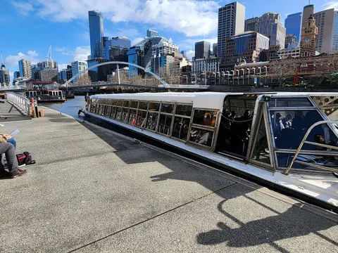 Melbourne City Highlights Yarra River Cruise - 50 Minutes