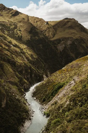 The Goldrush Bus Tour - Skippers Canyon | Experience Oz