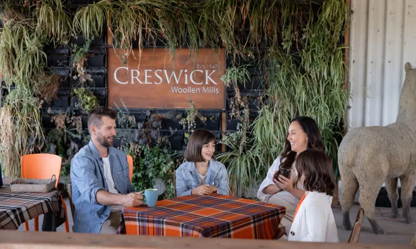 Creswick Wool Mill Tour & Farm Adventure - 1 Hour | Experience Oz