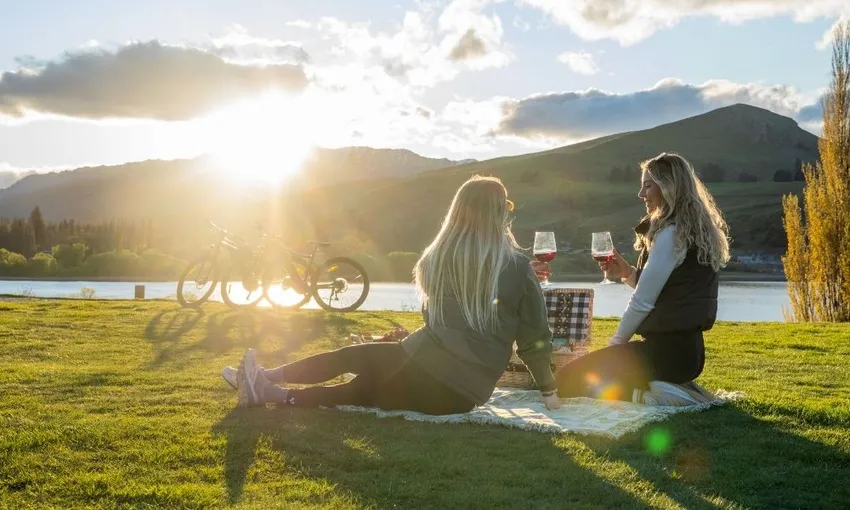 Whakatipu Self-Guided E-Bike Tour - Full Day | Experience Oz + NZ