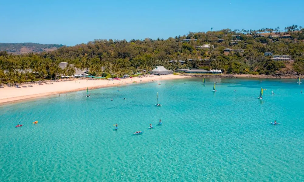 Whitehaven Beach and Hill Inlet Chill and Grill ex Port of Airlie | Experience OZ-6