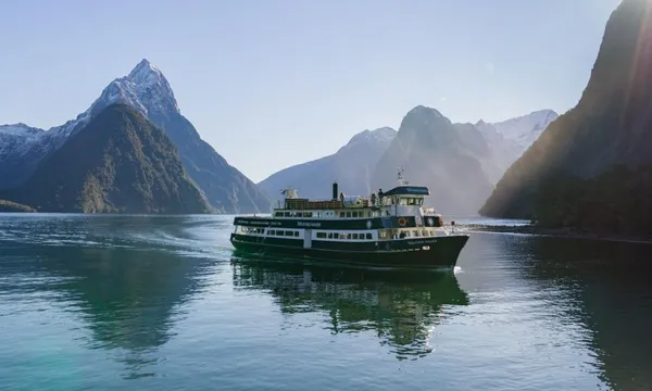 Milford Sound Full Day Tour & Cruise from Queenstown