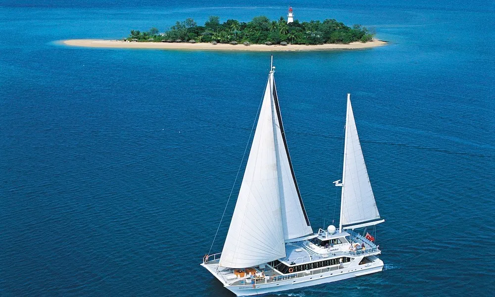 Low Isles Sailing Cruise from Port Douglas | Experience Oz-1