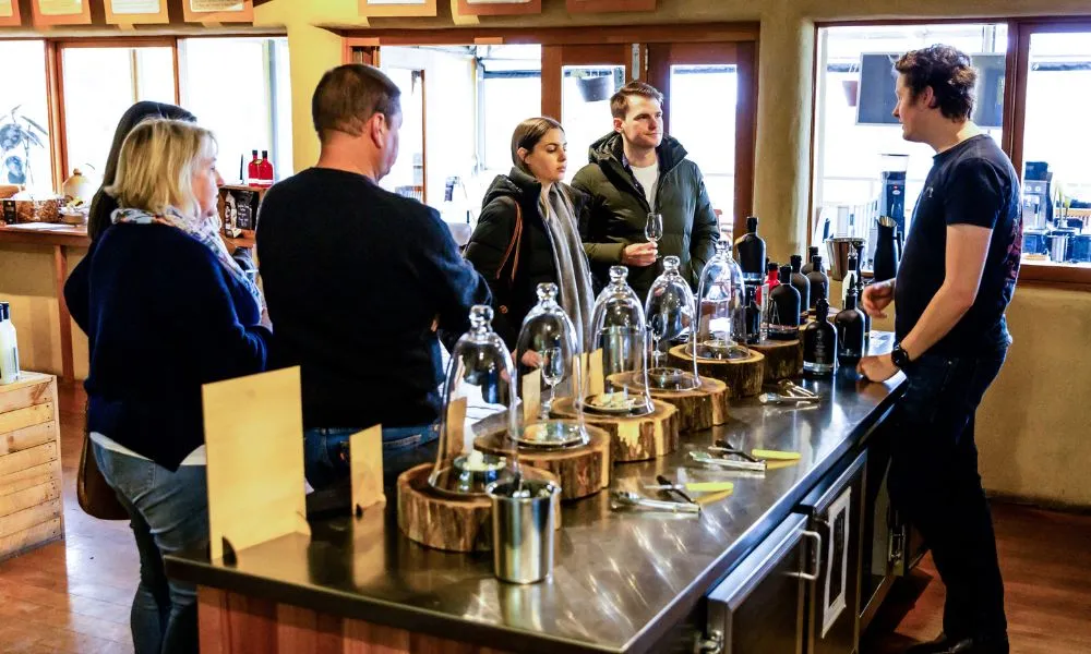 Hartshorn Distillery Spirits & Cheese Tasting | Experience Oz-1