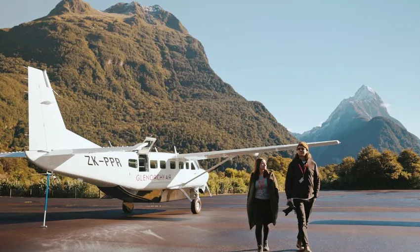 Scenic Flight and Nature Cruise, 4 Hours - Milford Sound