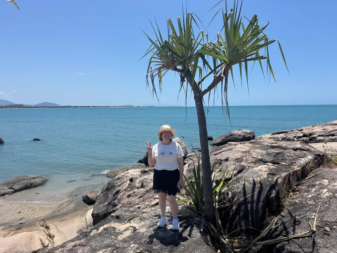 Bowen Beaches and Seafood Tour from Airlie Beach | Experience Oz
