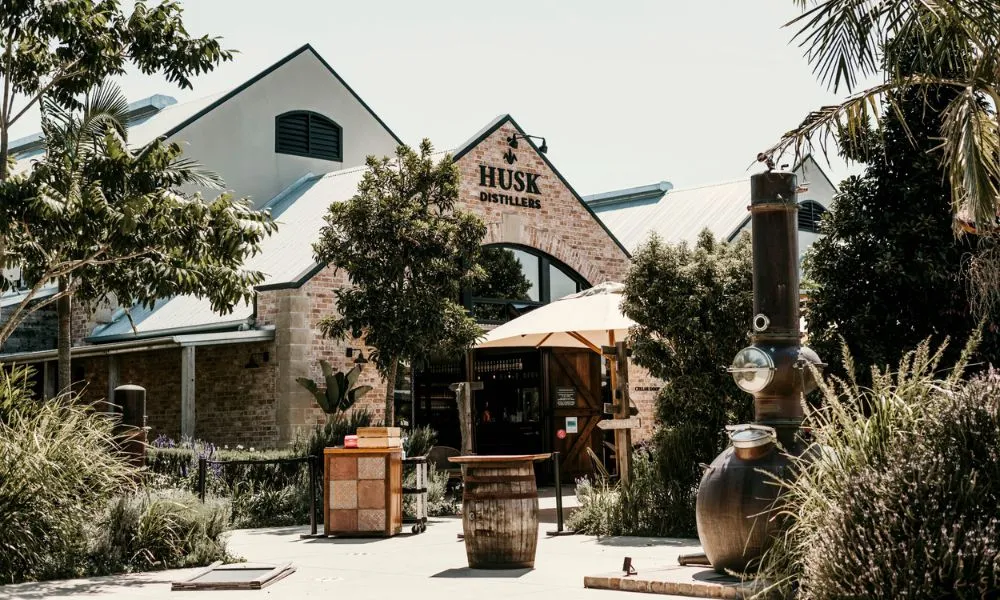 Husk Distillery Tour, Lunch, and Spirit Tasting | Experience Oz-9