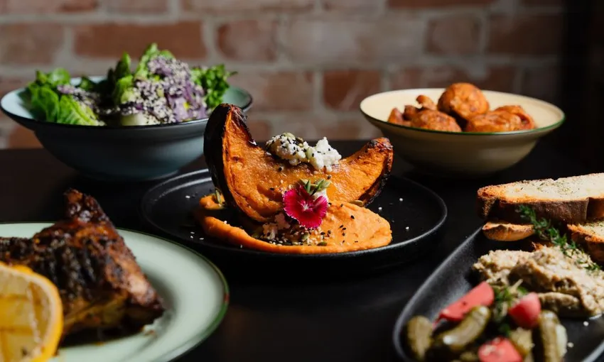 Husk Distillery Tour, Lunch, and Spirit Tasting | Experience Oz