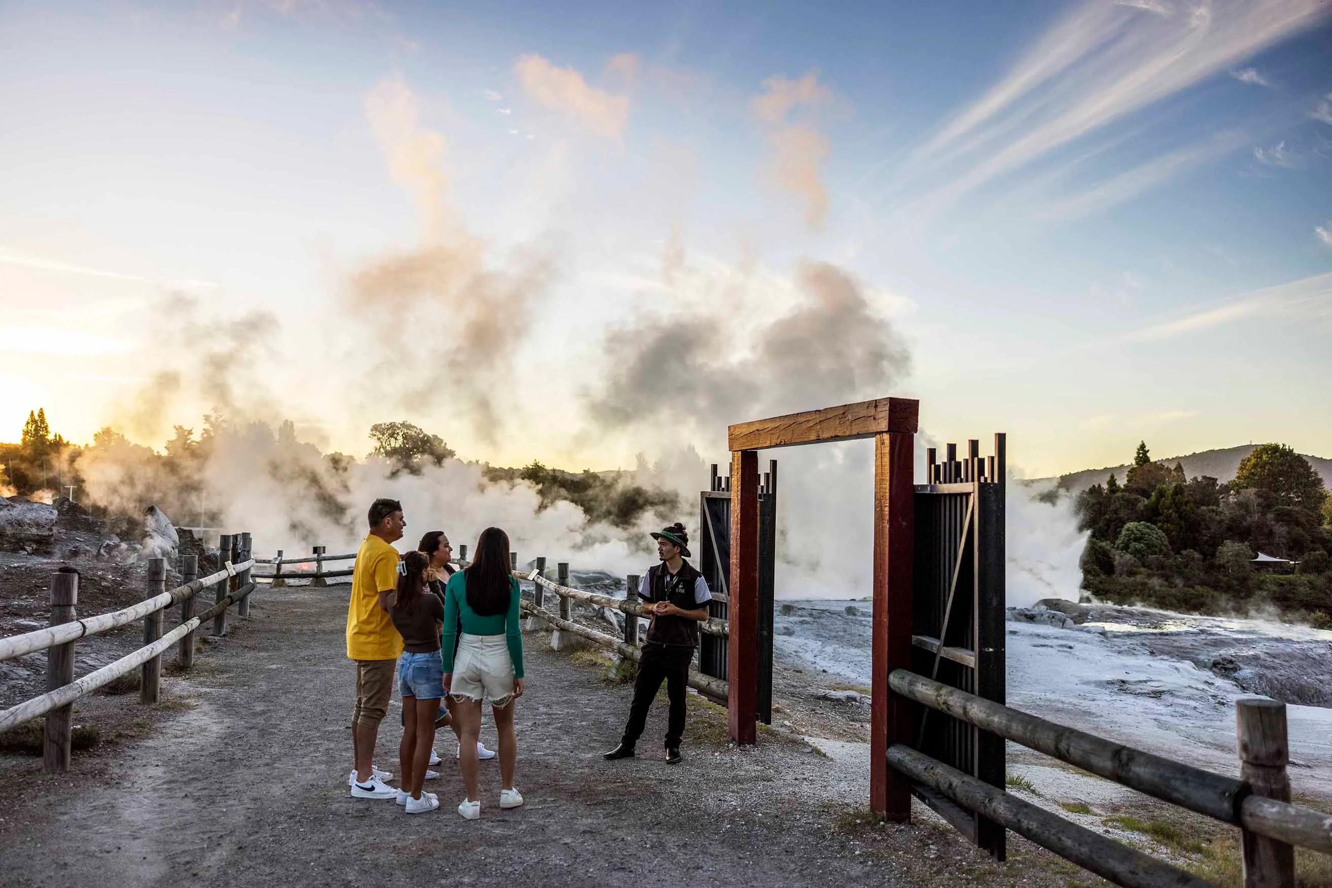 Rotorua Guided Cultural and Geothermal Walk | Experience Oz + NZ-8