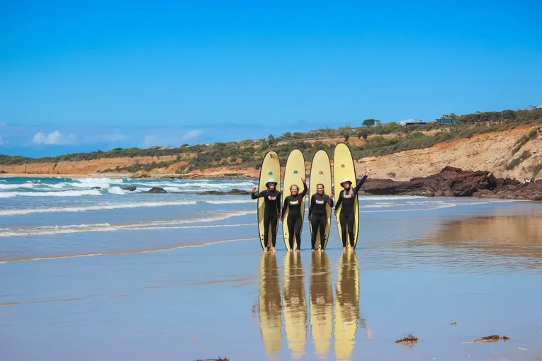 Learn to Surf Course - 3 Lessons & Online Theory | Experience Oz