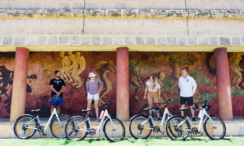 Guided Foreshore Loop Bike Tour, 3 Hours - Perth